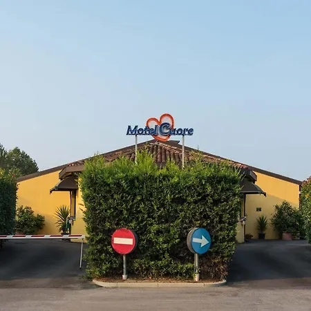 Motel Cuore Gadesco - - - Cremona - Cr Ca de' Mari